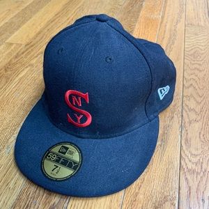 Supreme NewEra fitted NY hat - 7 1/2